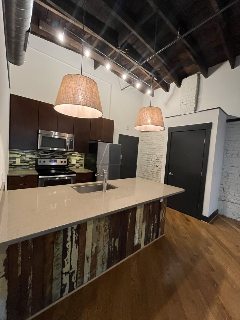 Lynchburg Apartment: 320 12th St.