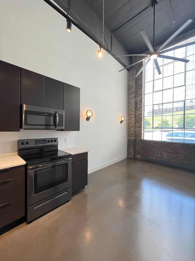 Lynchburg Apartment: 712 12th Street