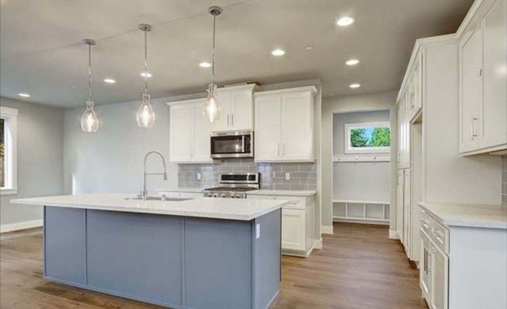 Edmonds House: 8818 223rd Pl SW