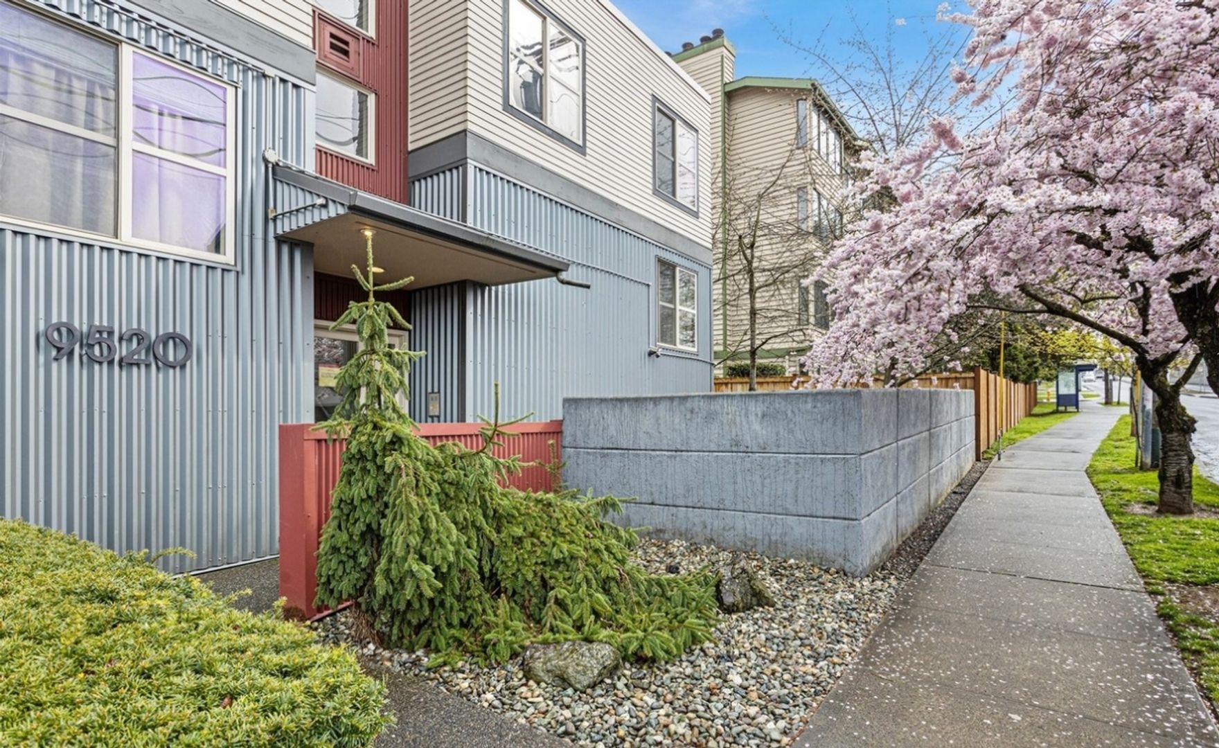 Seattle House: 9520 1st Ave NE