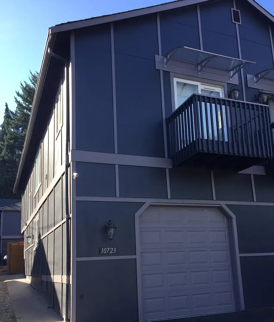 Seattle House: 10723 Burke Ave N