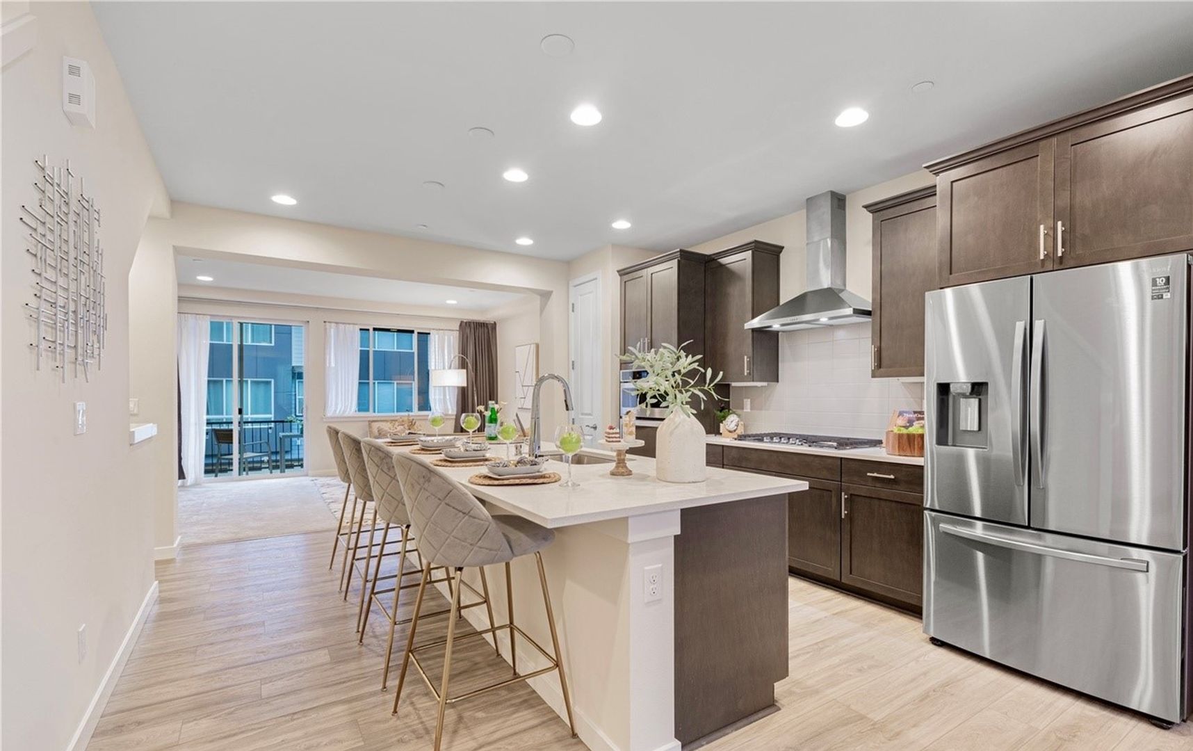 Bothell House: 23705 8th Dr SE