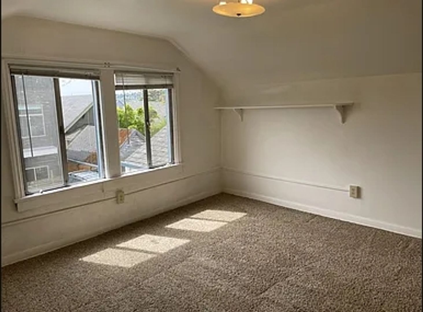 Seattle Apartment: 821 Northwest Market Street