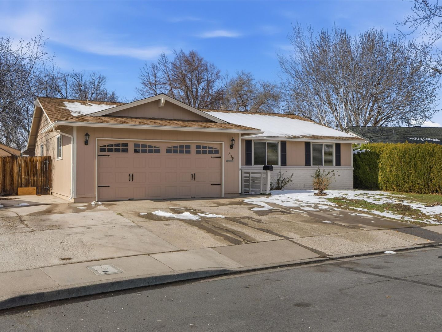 Sparks House: 3139  Saltern Way