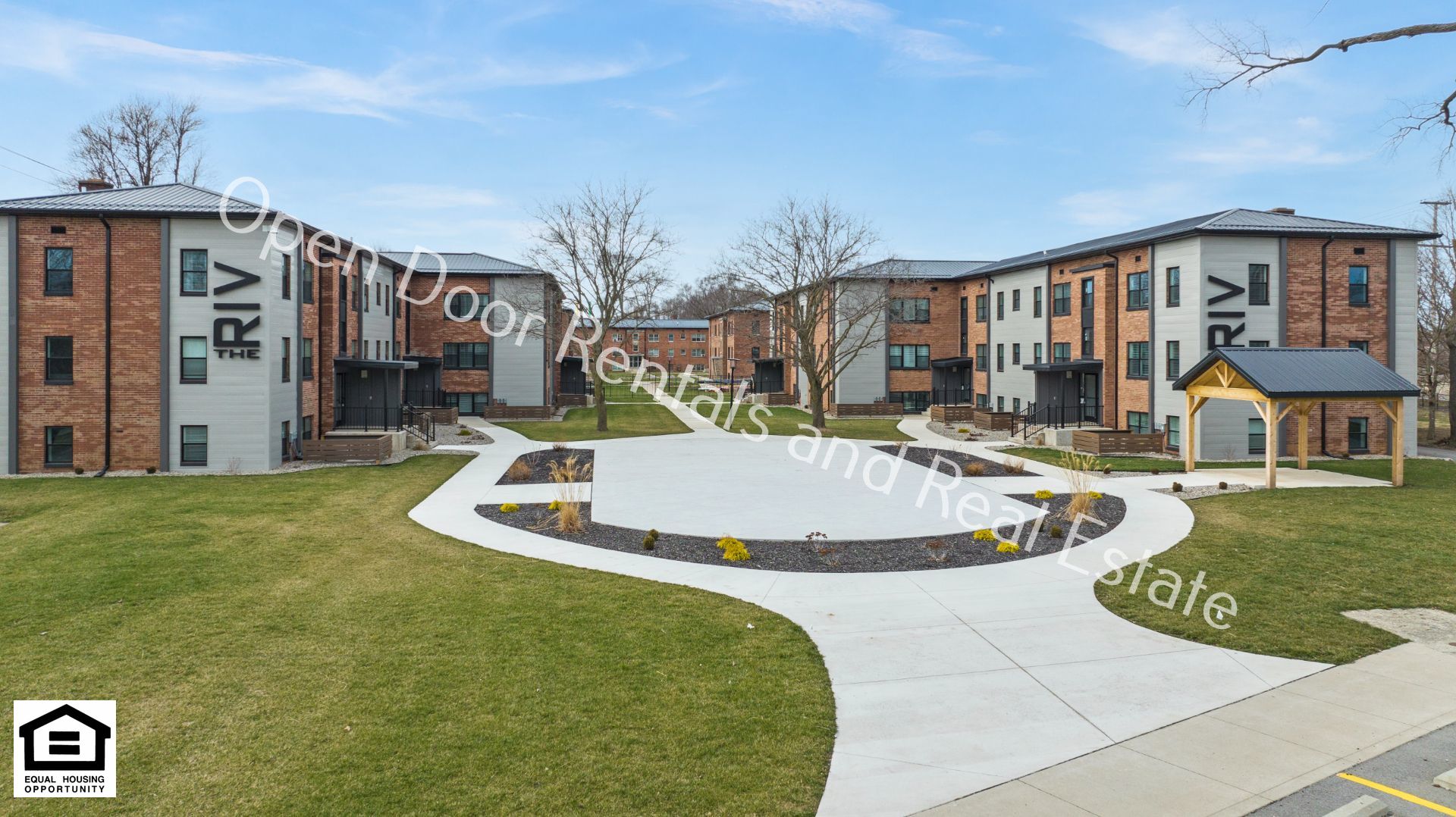 Fort Wayne Apartment: 1823 Griswold Drive