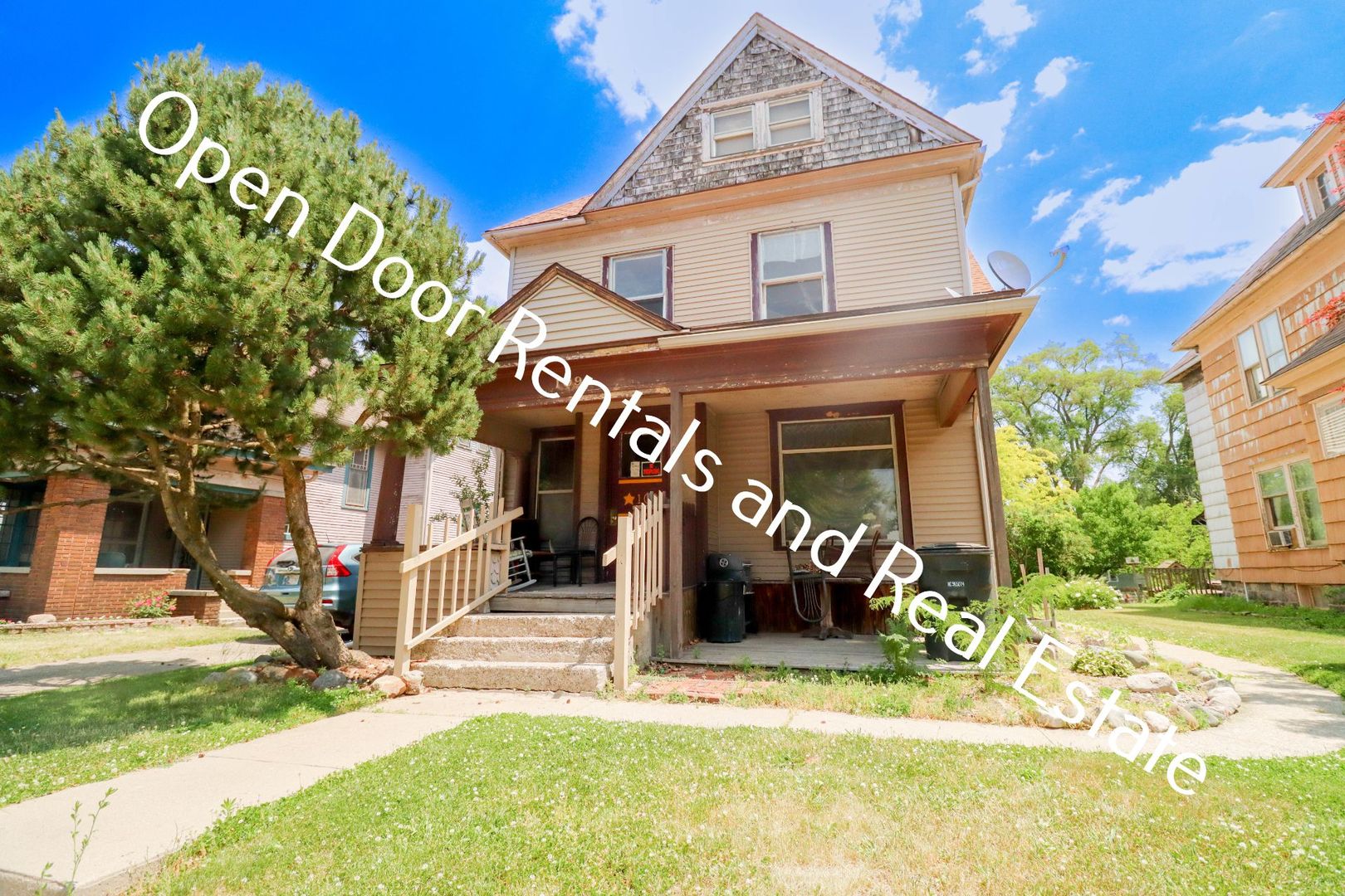 Kendallville Apartment: 109 S State st