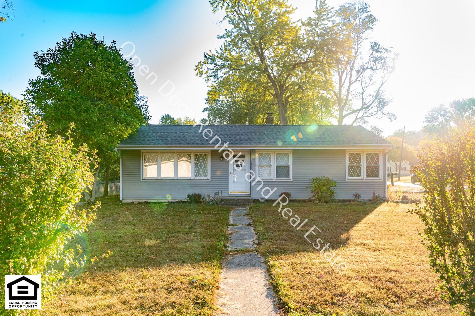 Fort Wayne House: 4814 Blum Dr