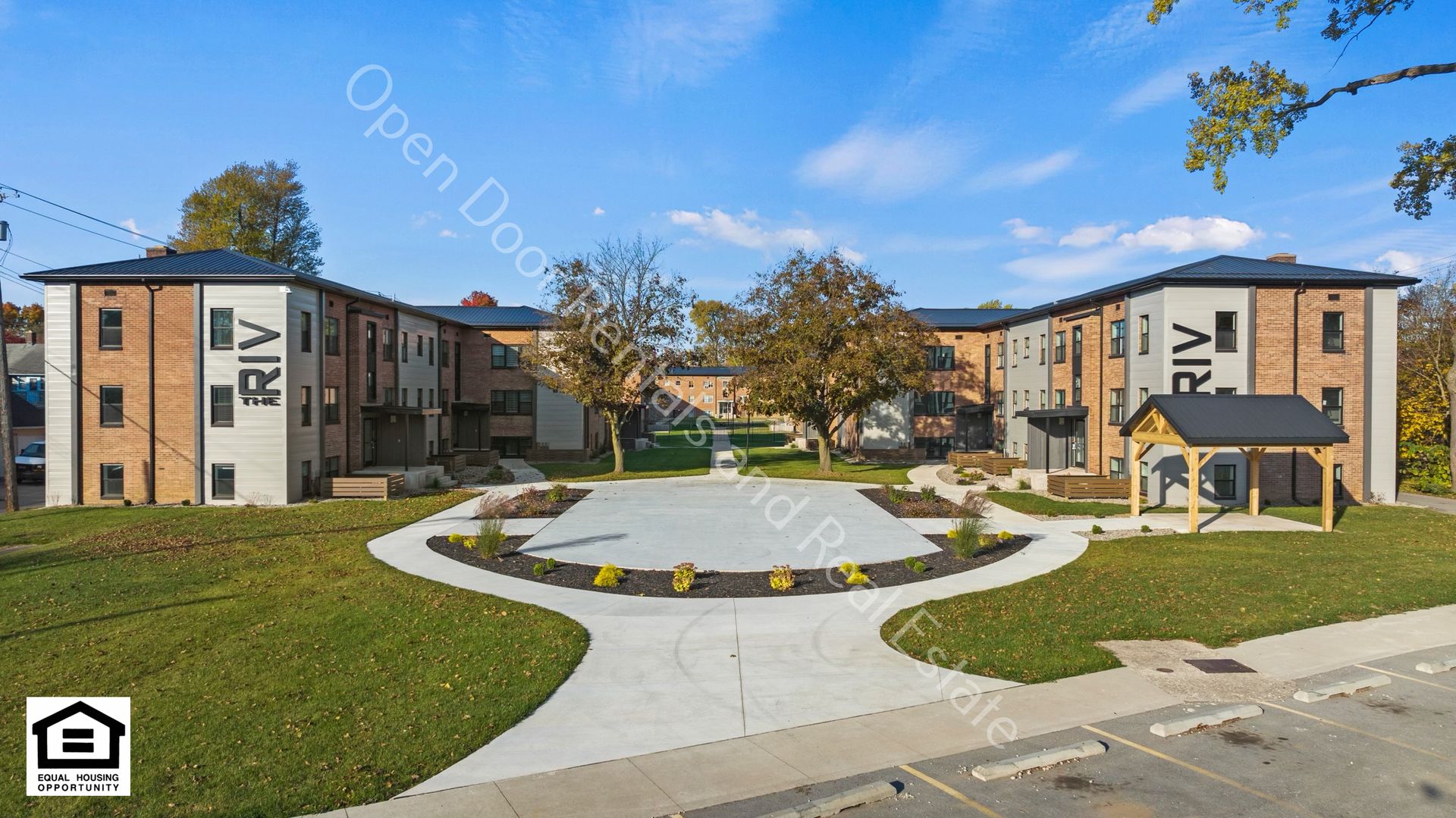 Fort Wayne Apartment: 1823 Griswold Drive