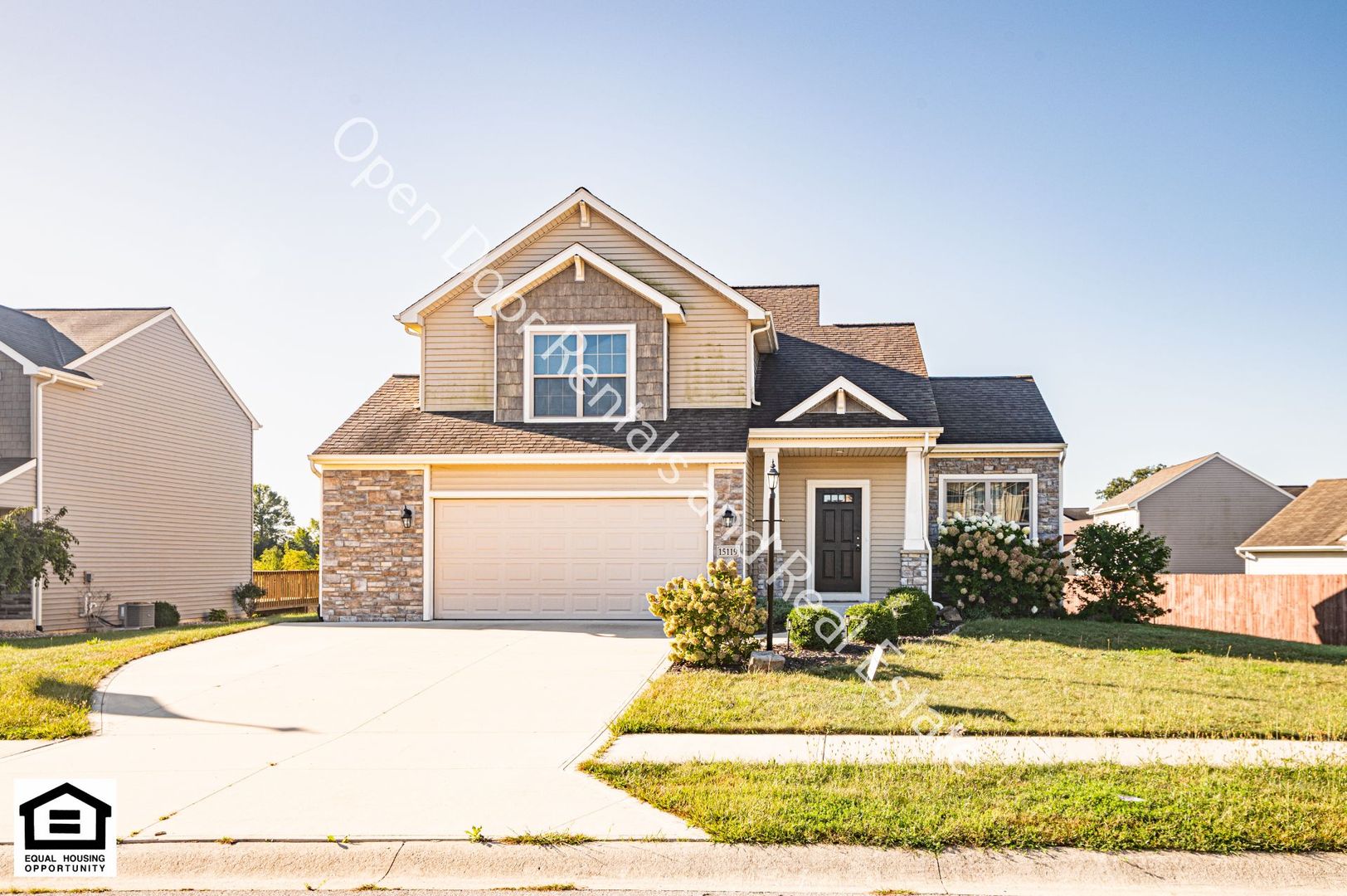 Fort Wayne House: 15119 Whitaker Dr