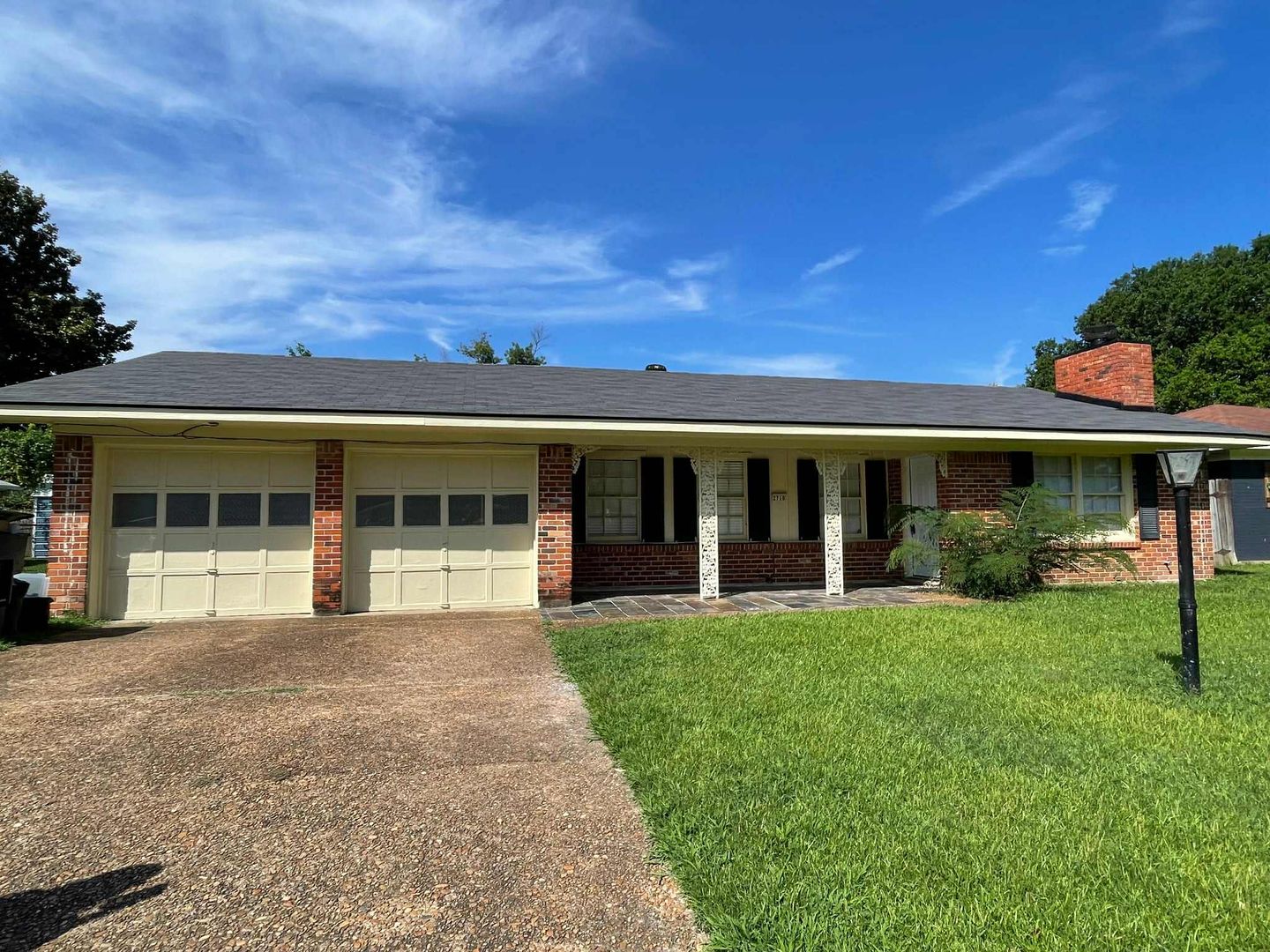 Shreveport House: 2710 Higgins Street