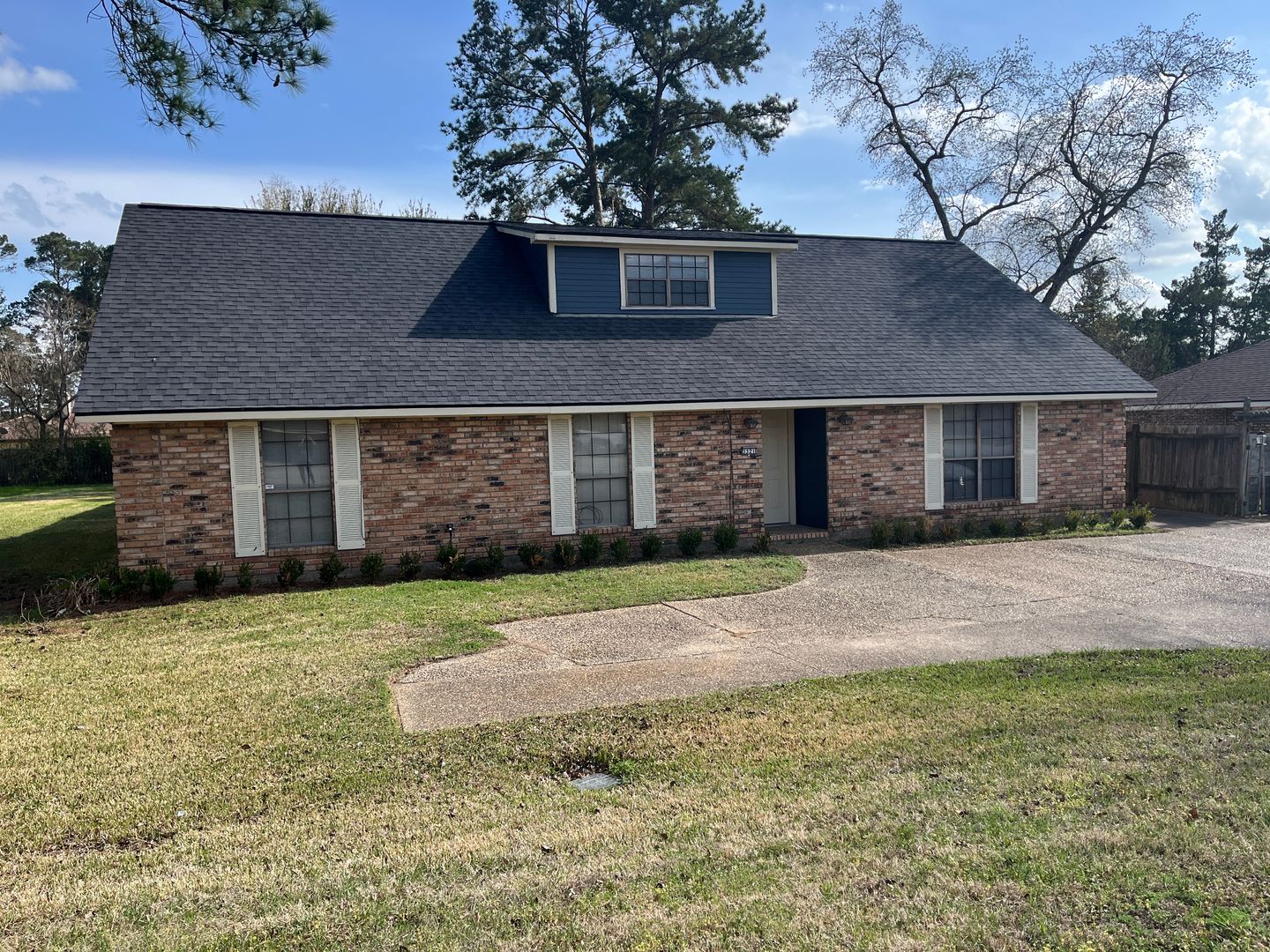 Shreveport House: 3321 Colquitt Rd