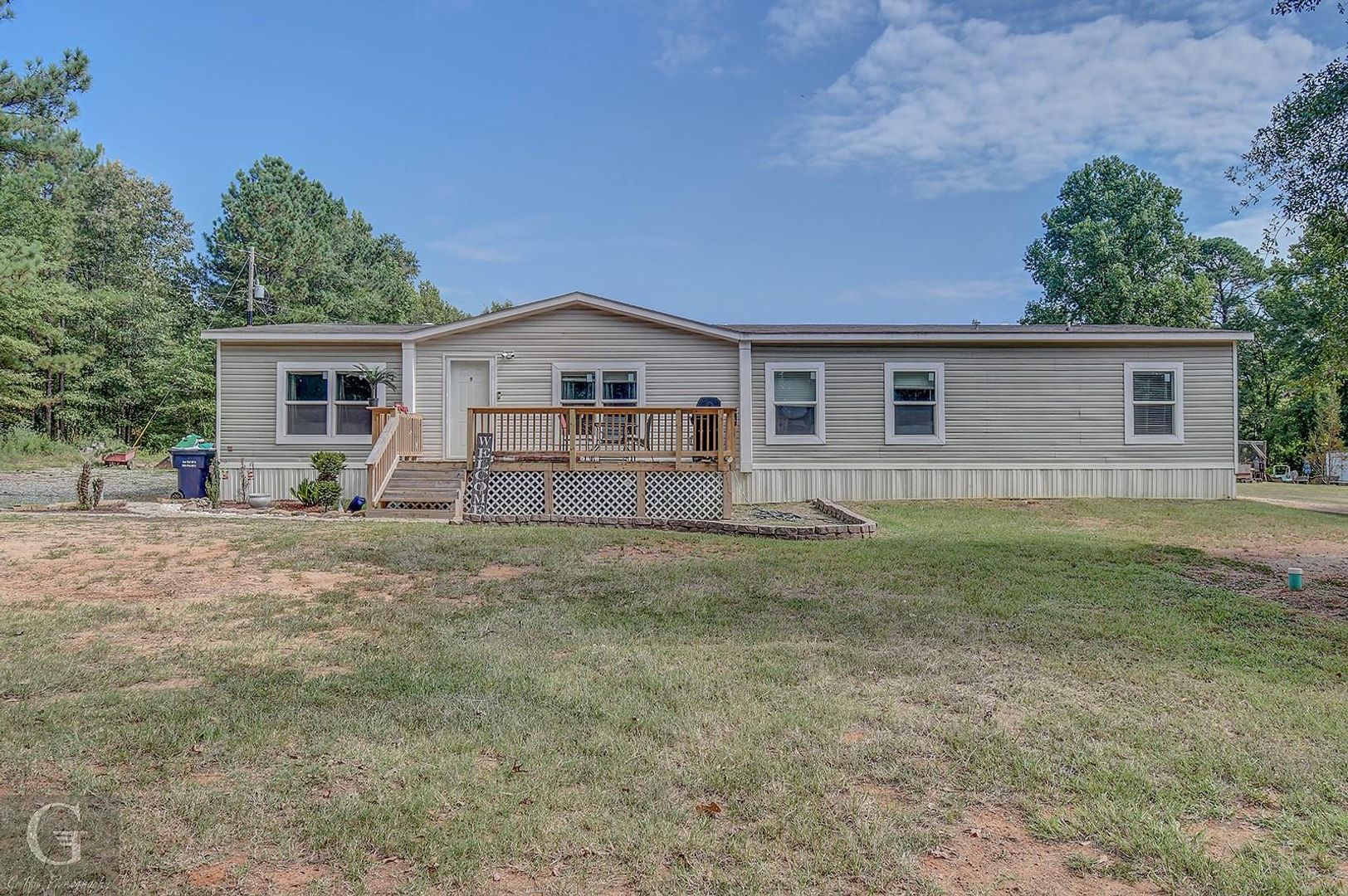 Plain Dealing House: 2153 Hwy 2