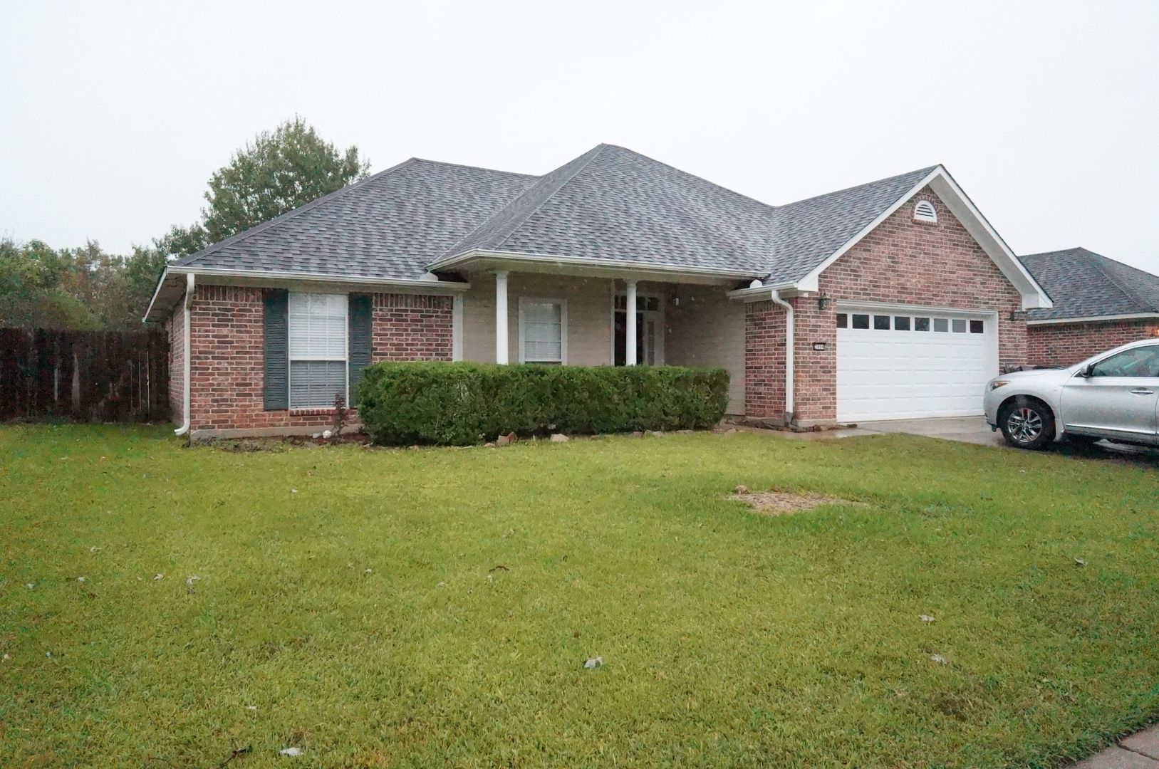 Bossier City House: 2404 Stockwell Rd.