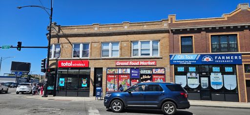 WEST HUMBOLDT PARK - COZY 1BD APARTMENT ON GRAND STREET! – photo 1