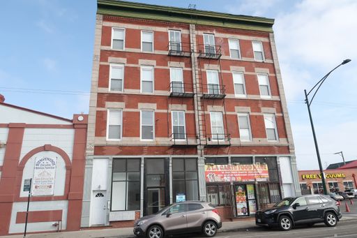 PILSEN - BEAUTIFUL 3BD/1BTH APARTMENT ON CERMAK! – photo 1
