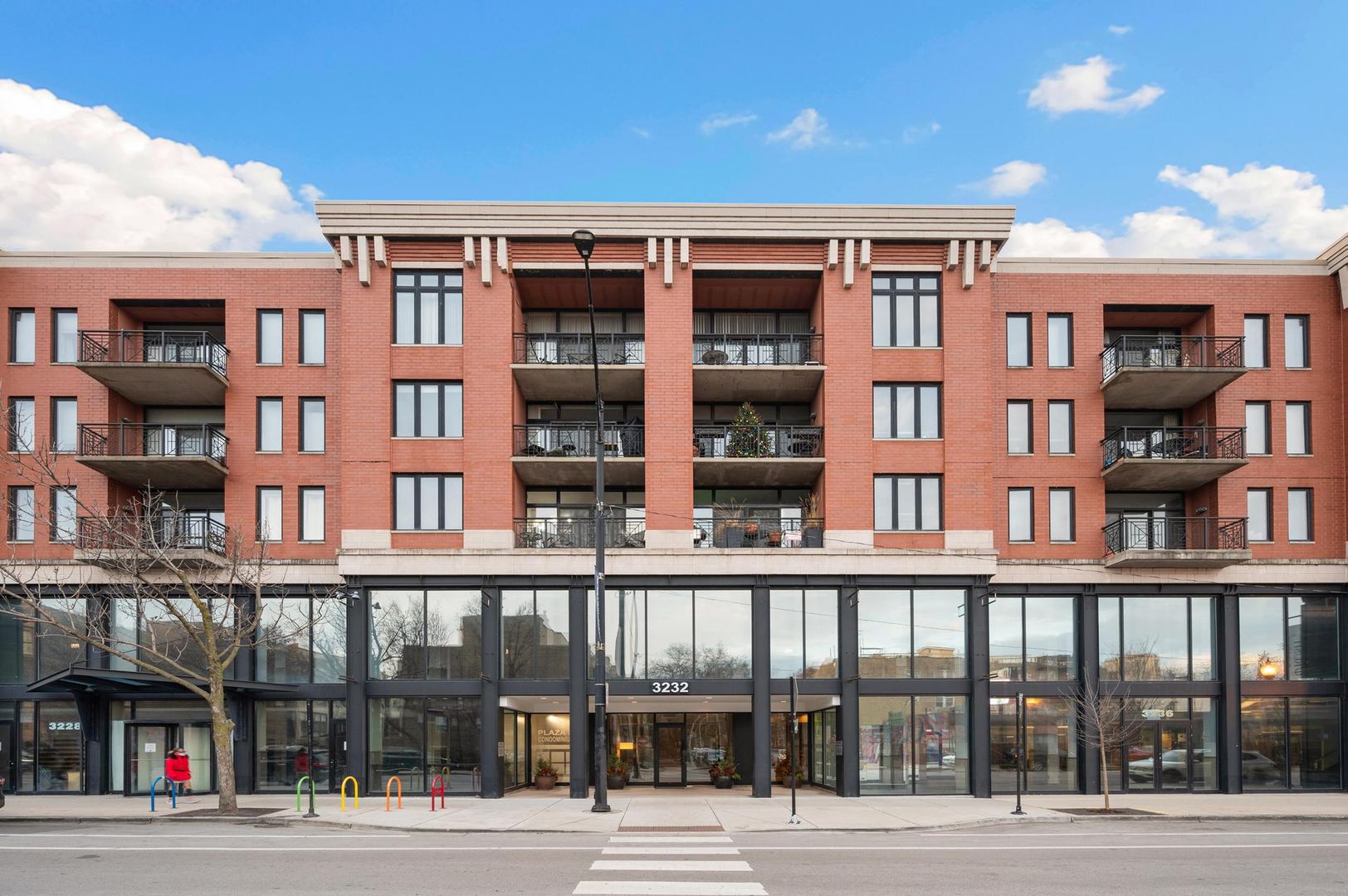 Chicago Condo: 3232 N Halsted