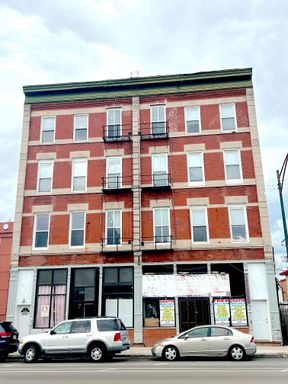 PENTHOUSE FOR RENT - 3BD/2BTH unit on Cermak – photo 1