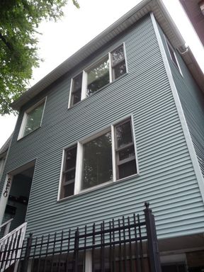 LINCOLN PARK - SPACIOUS 1BD UNIT ON GREENVIEW! – photo 1