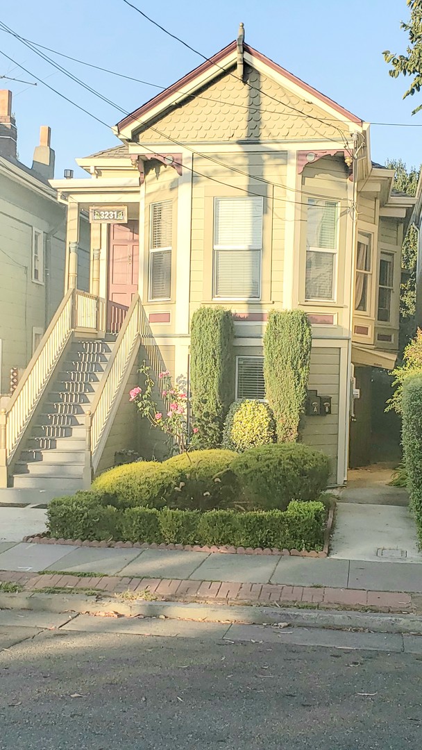 Alameda Apartment: 3231 Encinal Avenue