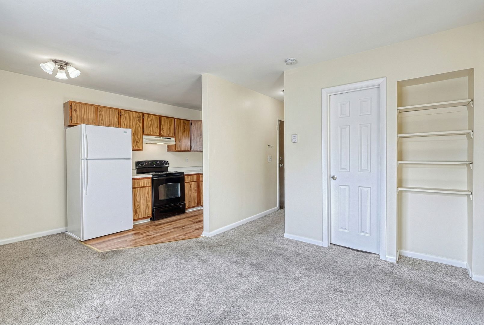Enola Apartment: 7 Adams St