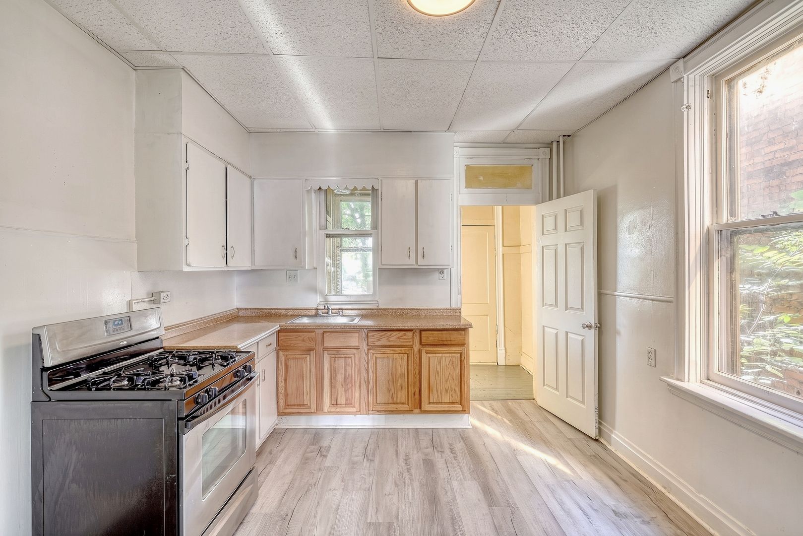 Harrisburg House: 2120 Penn St