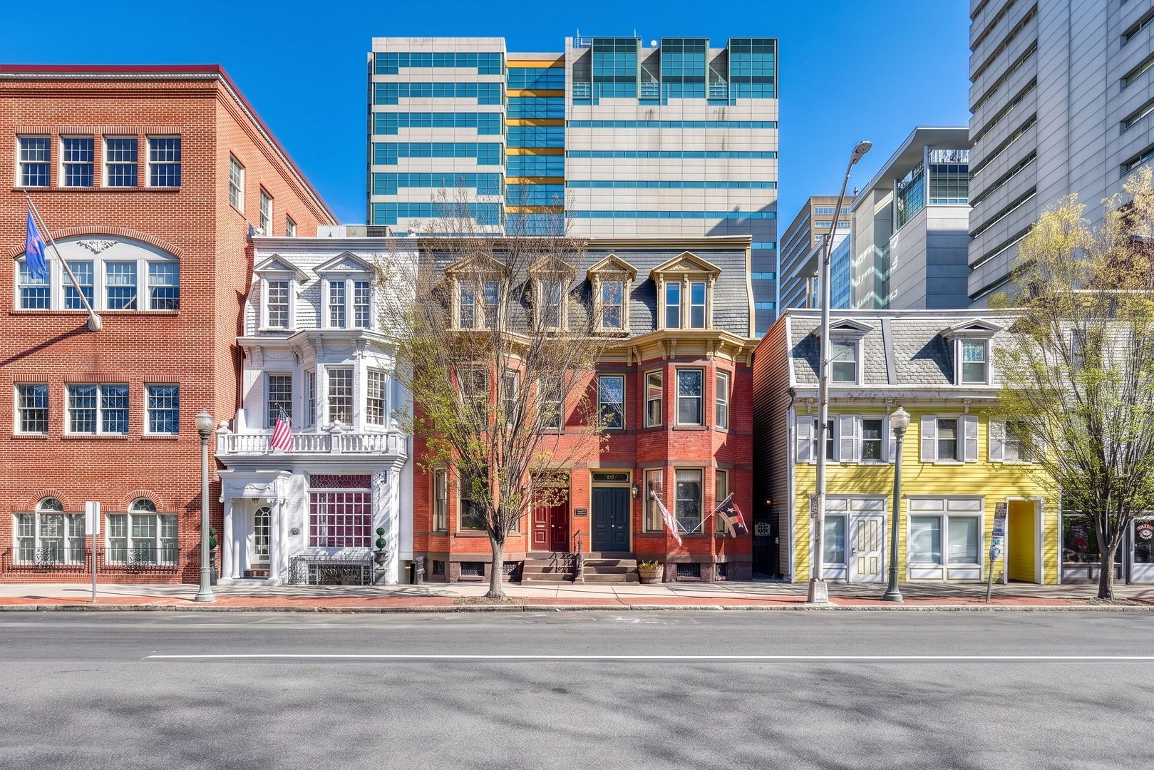 Harrisburg Apartment: 411-411 1/2 Walnut St