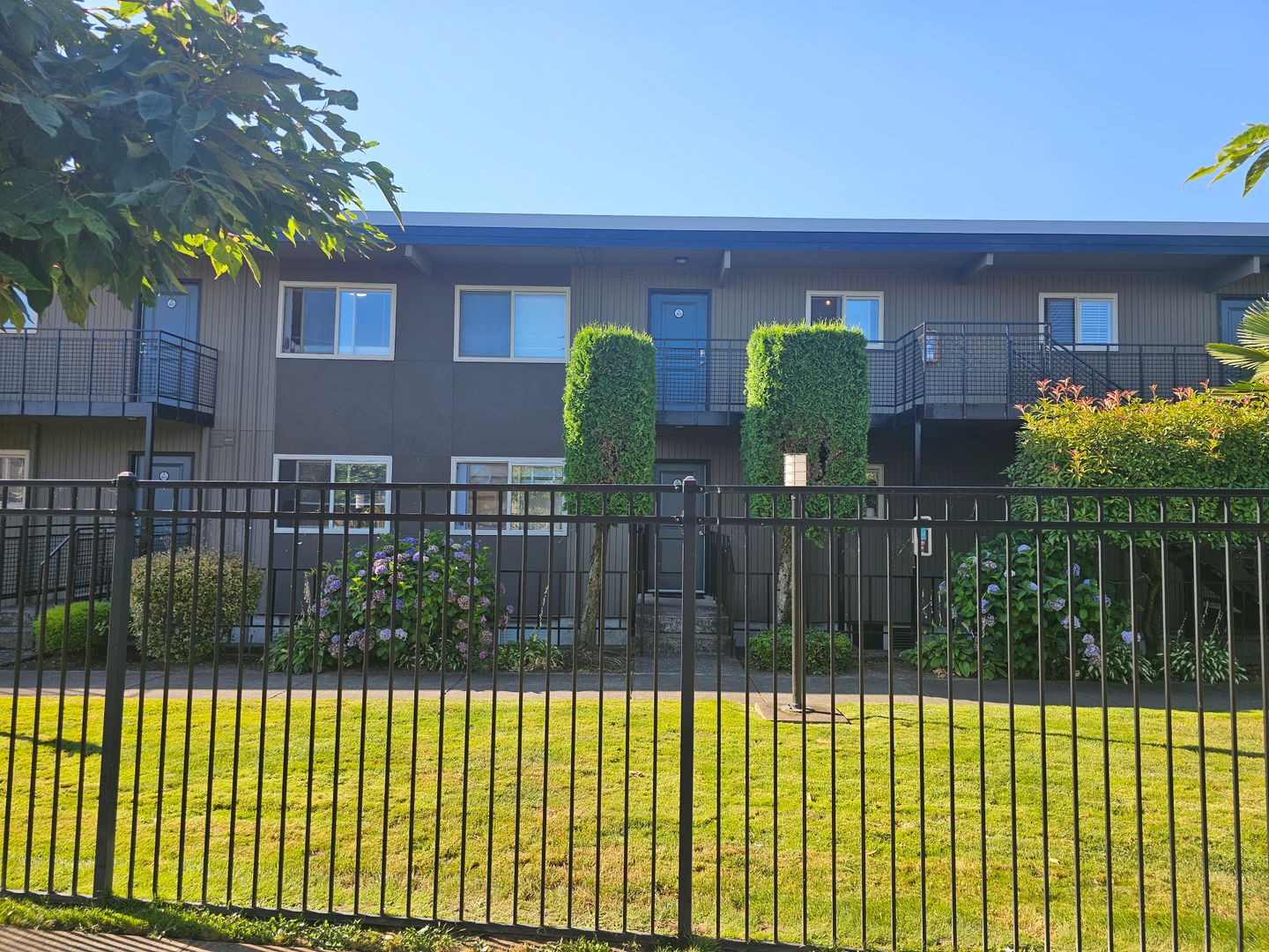 Tacoma Condo: 1012 S 27th St