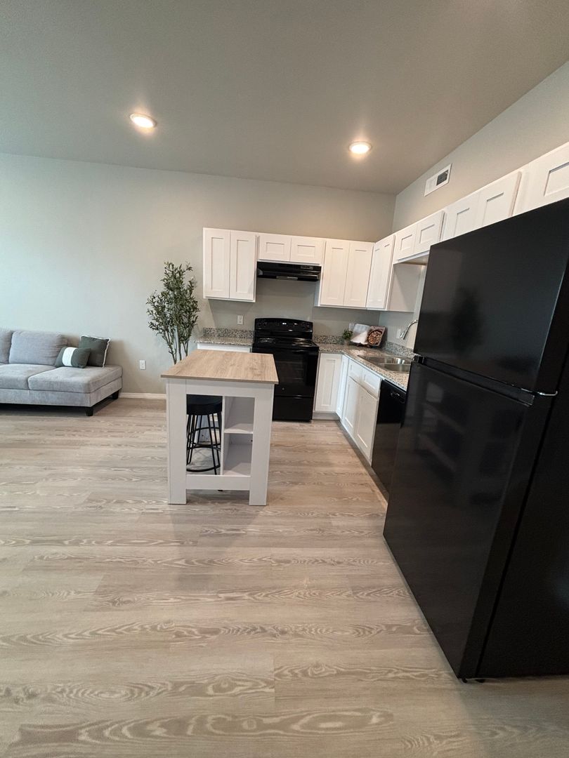 Oklahoma City Apartment: Chisholm OKC