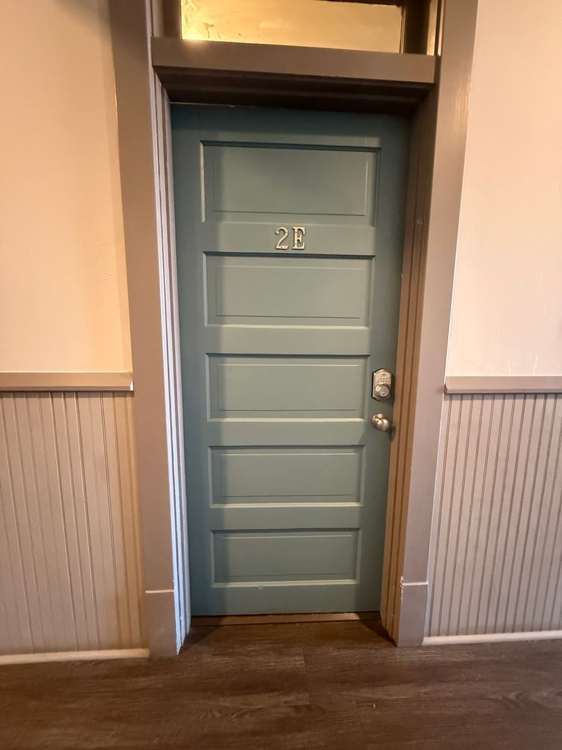 Ardmore Apartment: 203 Caddo St NE