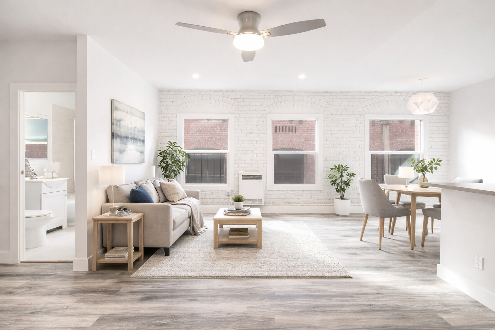 Los Angeles Apartment: 401 S. Kenmore Avenue