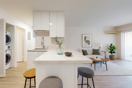 1BD/1BA WITH DEN AVAILABLE FOR RENT - 4 WEEKS FREE + $250 LOOK & LEASE SPECIAL – photo 1