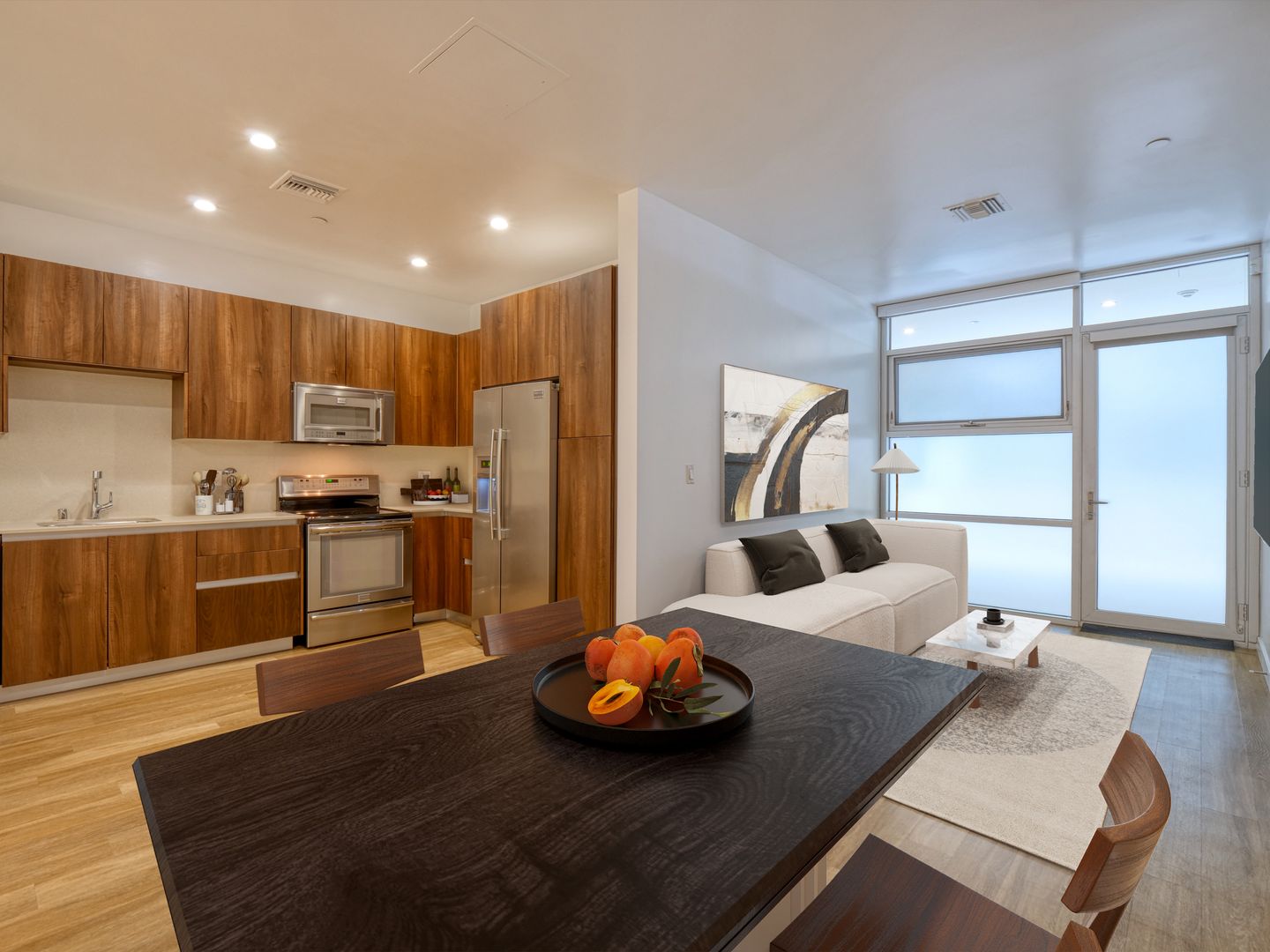 Los Angeles Apartment: 10599 Wilshire Blvd.