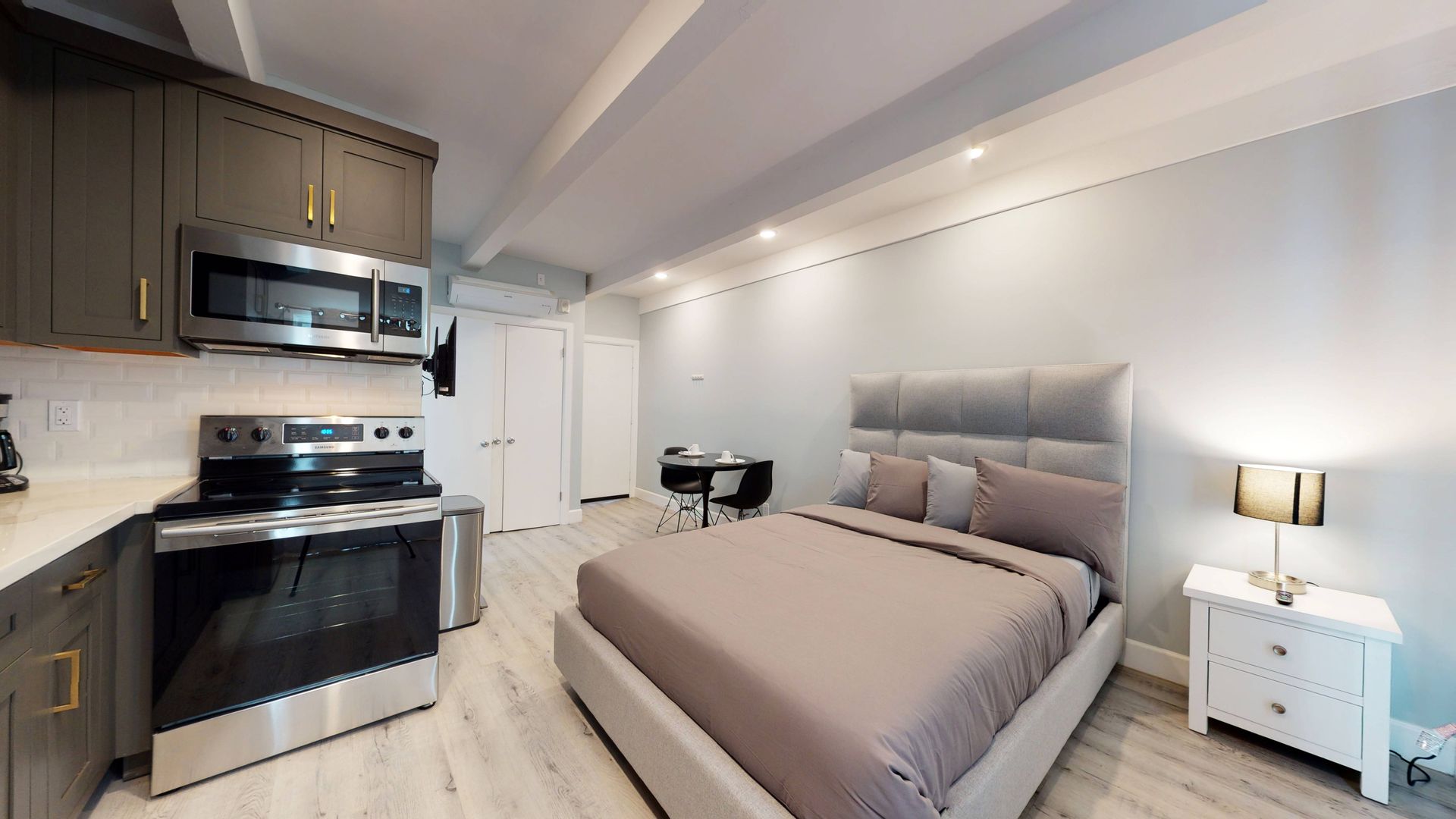 Los Angeles Apartment: 730 S. Serrano Avenue