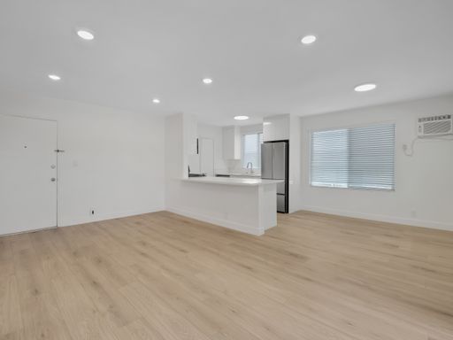 Beautifully Remodeled 1BR Retreat with Private Balcony + In-Unit W/D + Parking + MOVE IN SPECIAL! – photo 1