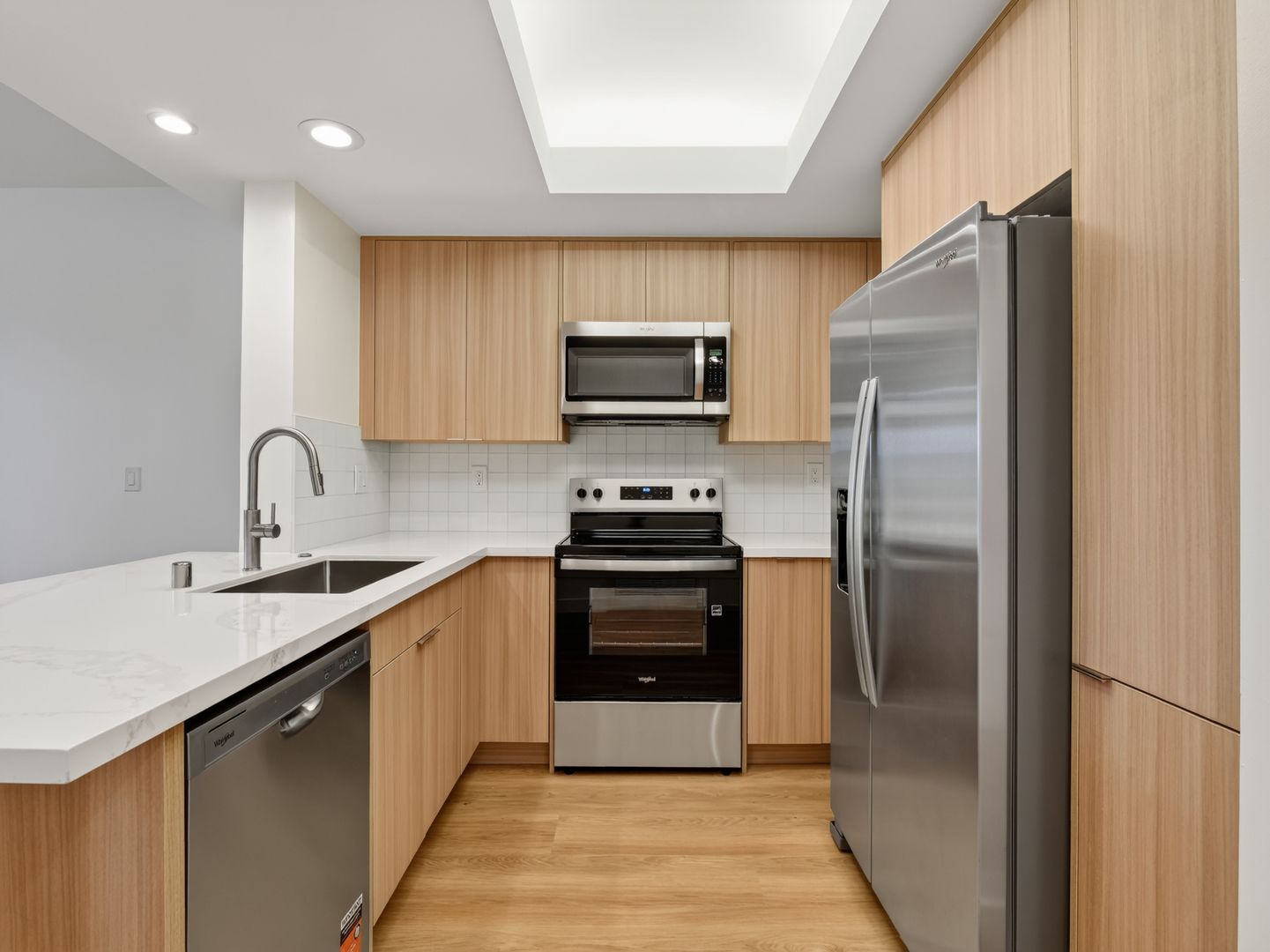 Los Angeles Apartment: 10599 Wilshire Blvd.