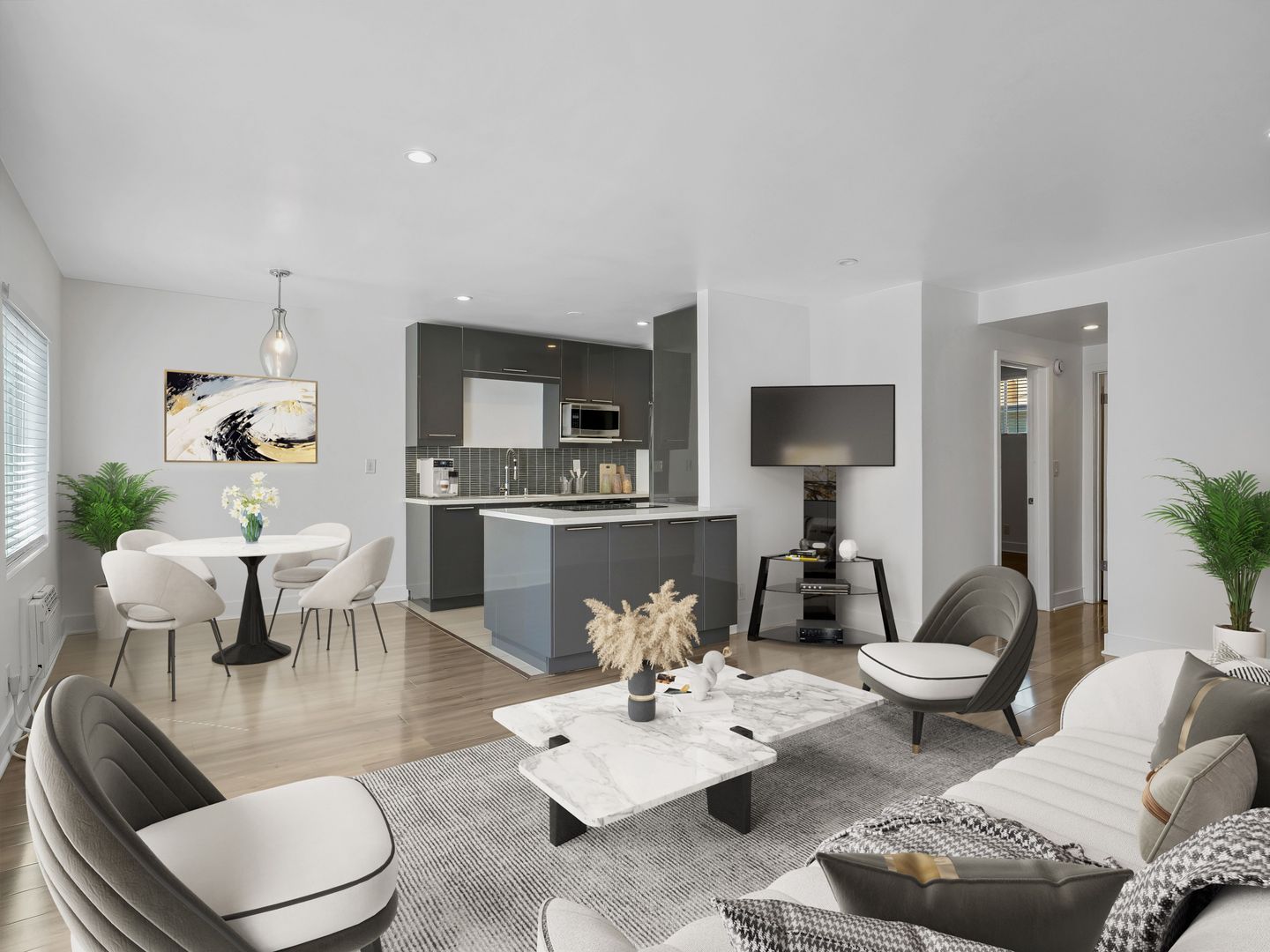 West Hollywood Apartment: 1115 Hacienda Place