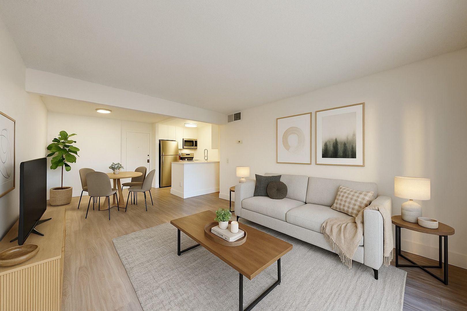 Van Nuys Apartment: 15425 Sherman Way