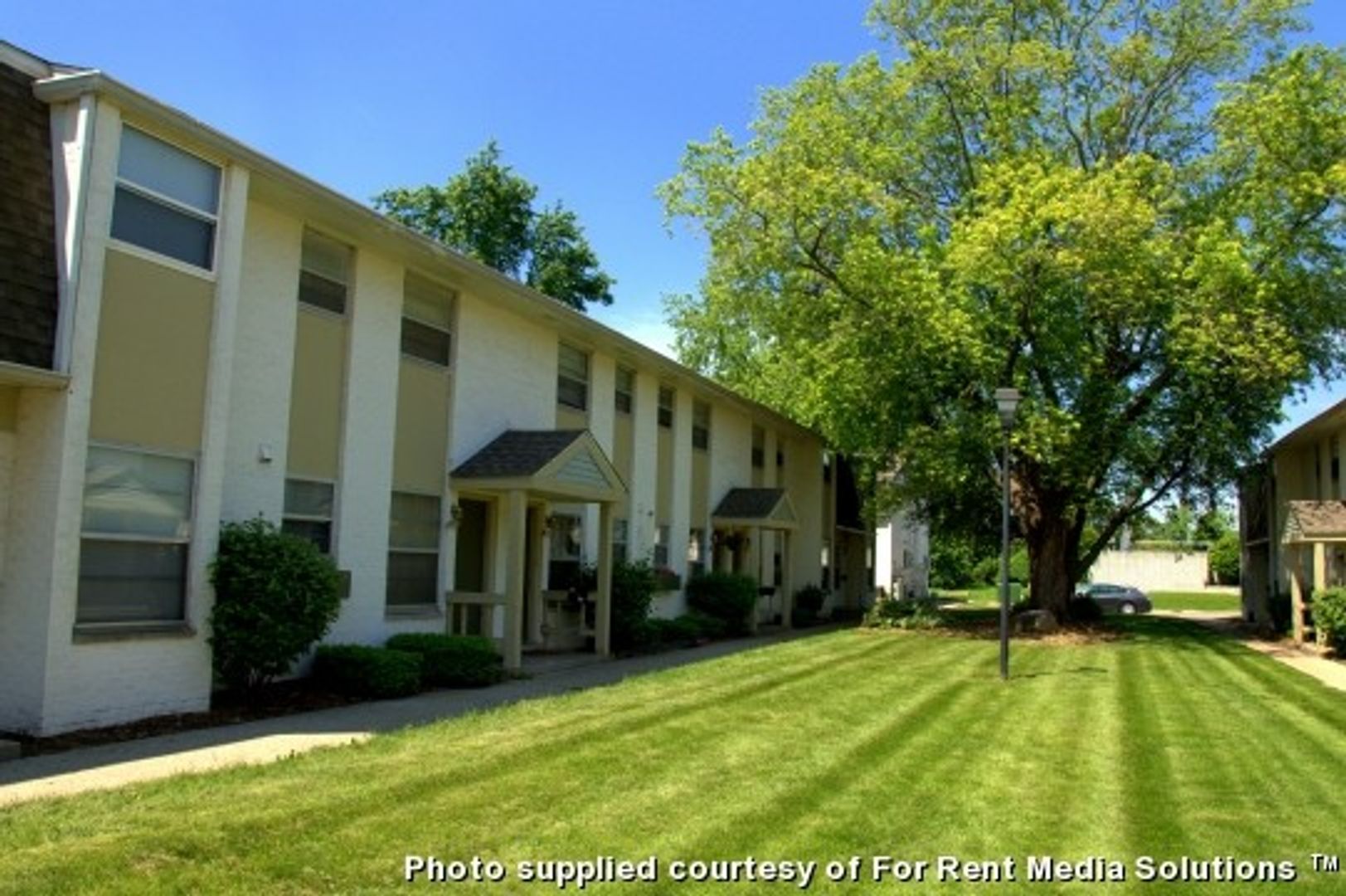 Indianapolis Apartment: 5220 Luzzane Lane