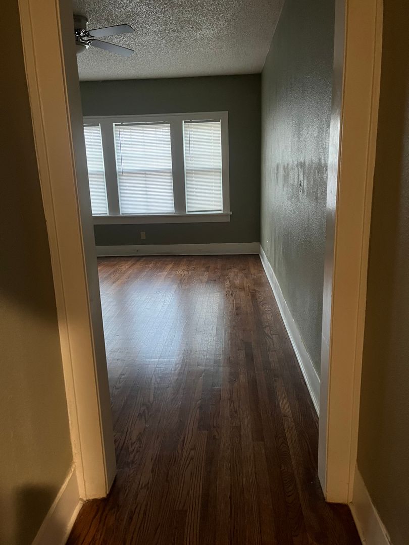 Oklahoma City Apartment: 1700 N Robinson Ave.