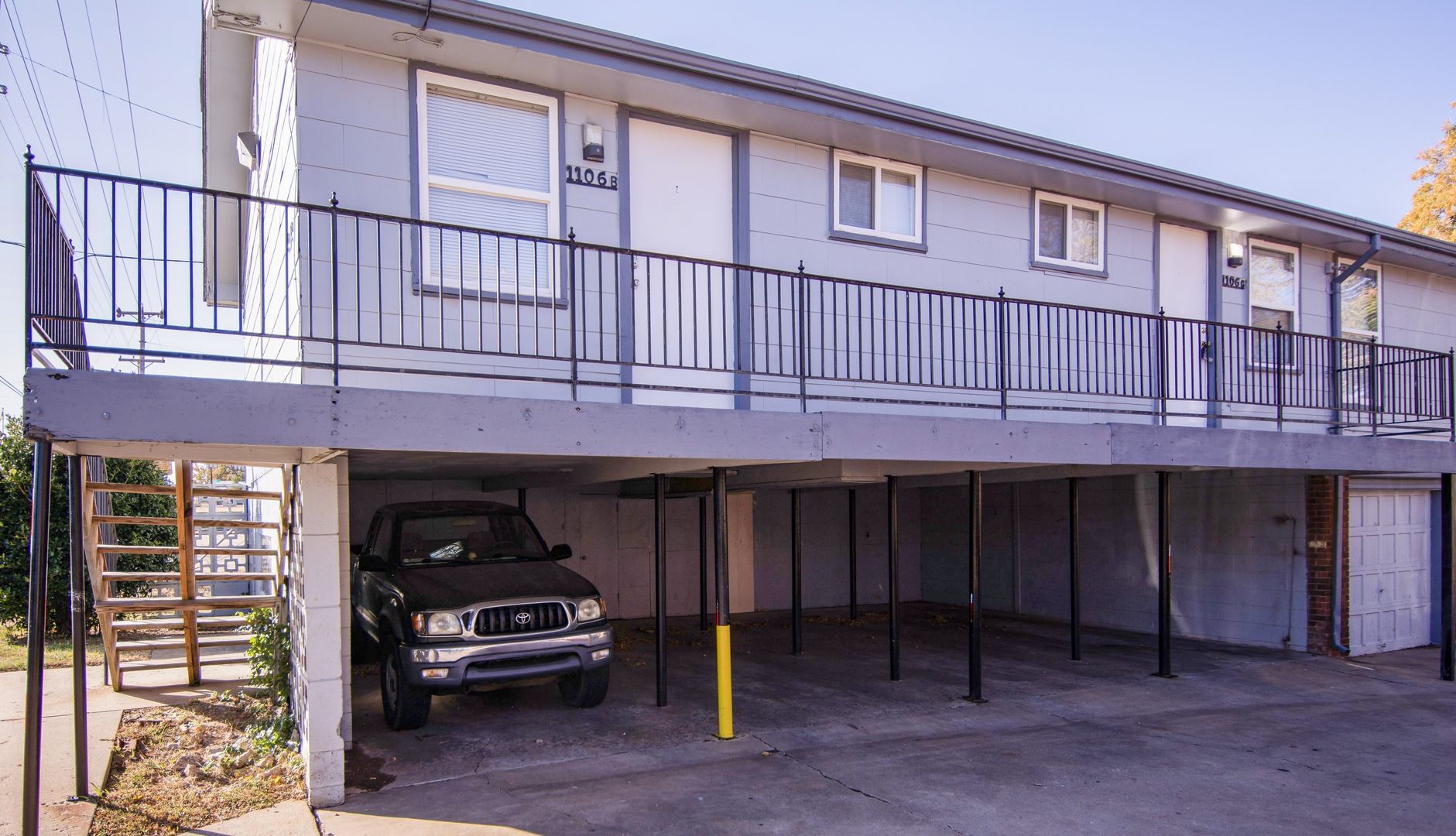 Oklahoma City Apartment: 1100 NW 27th St.