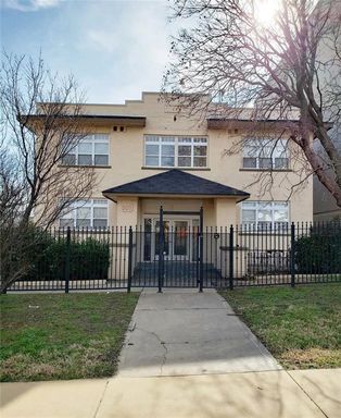 1BD Available in this Cute midtown building with a Mid-century Paseo feel! – photo 1