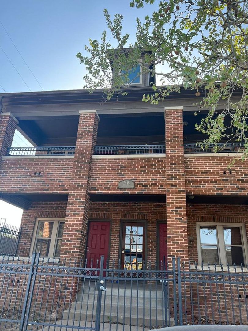 Oklahoma City Apartment: 1400 NW 25th St.