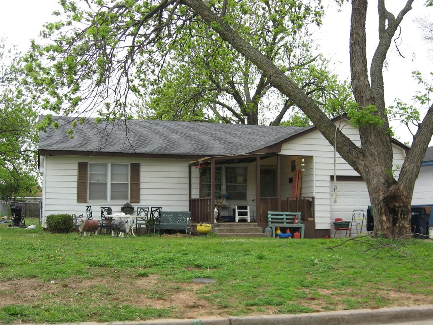 Oklahoma City House: 2128 SW. 41st St.