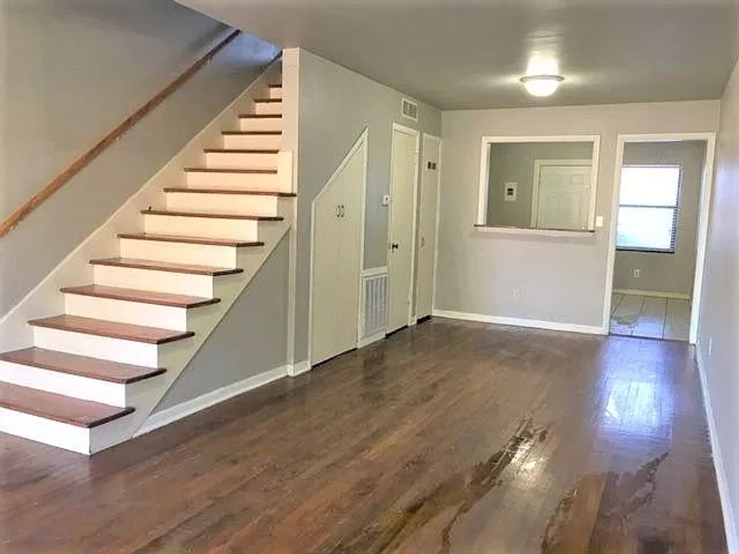 Oklahoma City Apartment: 1100 NW 27th St.