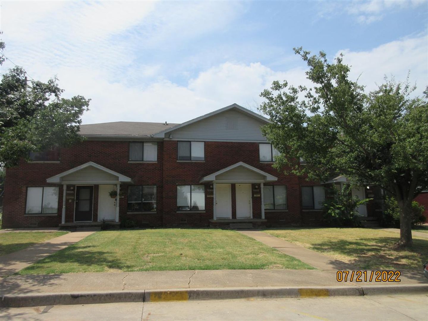 Oklahoma City Apartment: 1100 NW 27th St.