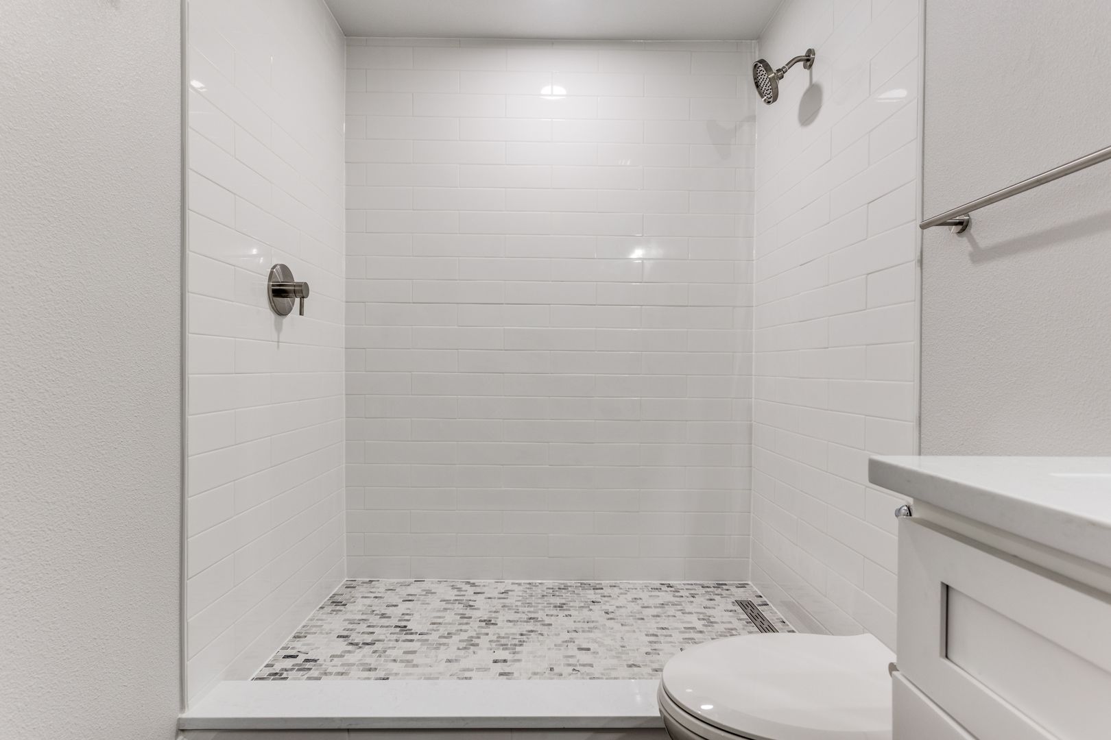 Garland House: 1014 Ravencroft Dr.