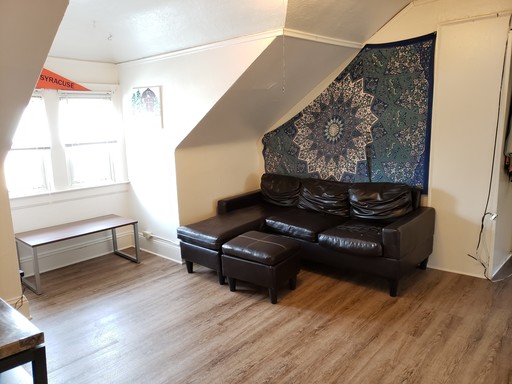 810 Livingston Ave - Apartment 3 – photo 1