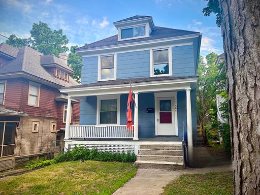 Don't miss out on this NEWLY RENOVATED HOUSE! – photo 1