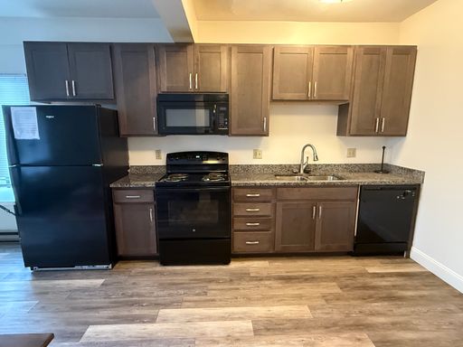 1104 Madison St - Apartment 10 (Four Bedroom Apt) – photo 1