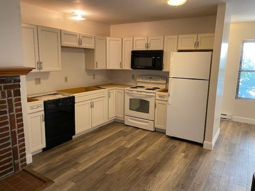 110 Comstock Ave - Apartment 5 (Three Bedroom Apt) – photo 1